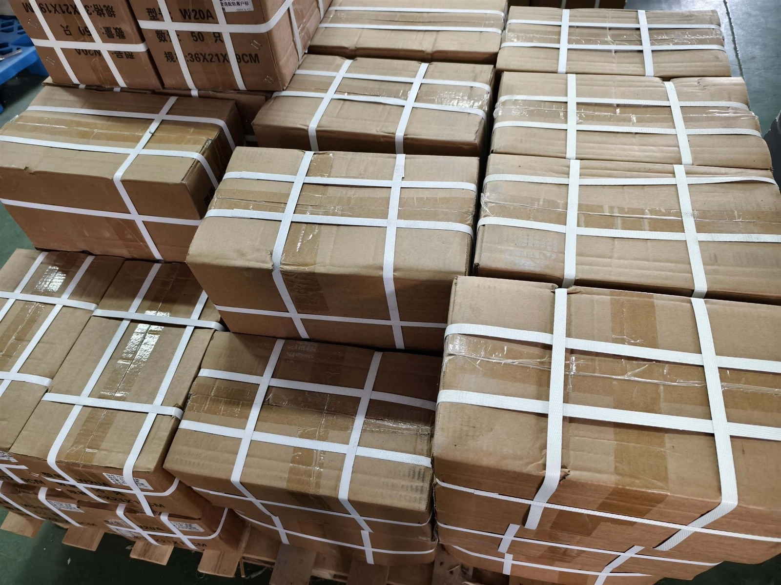 Gearboxes are packaged and shipped Gearboxes are packaged and shipped